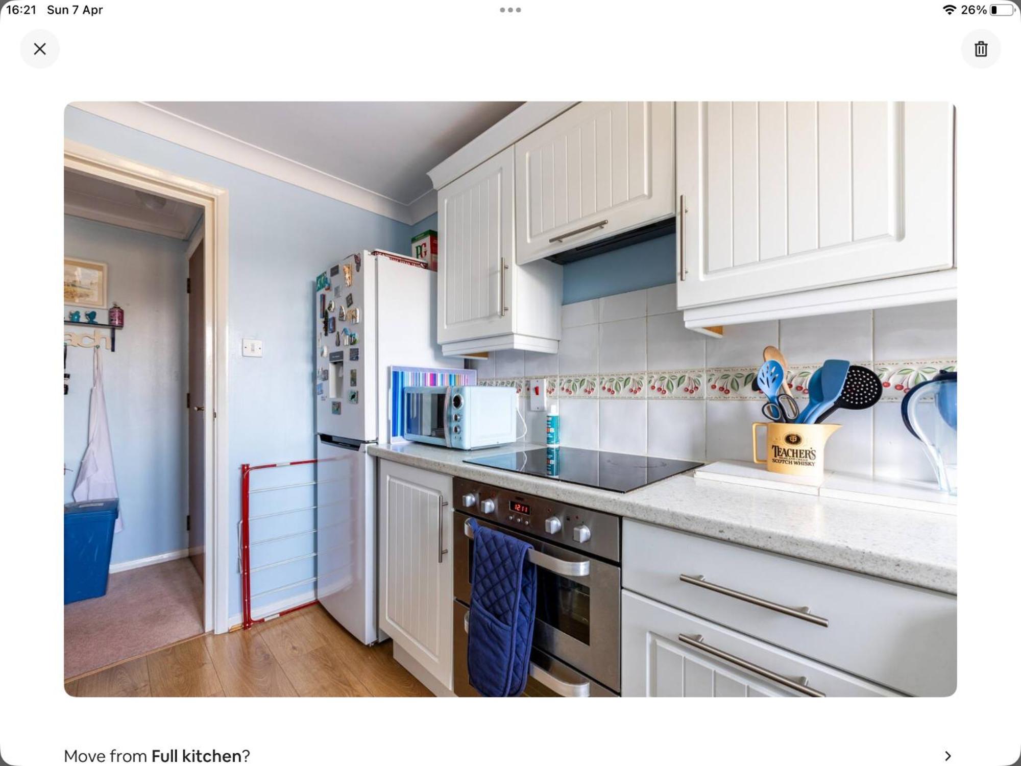 2 Bedrooms Apartment With Free Parking 랜싱 외부 사진